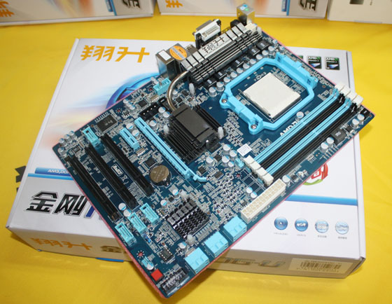 忪콻699Ԫȫ̽R880G-Uϼ