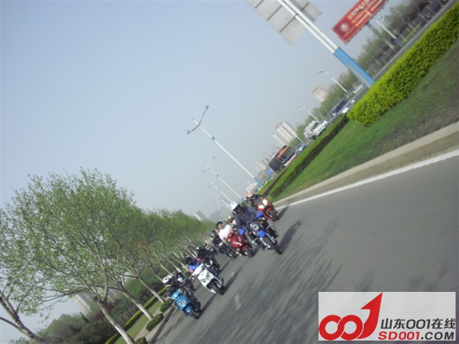 CA5UNZHU526521.jpg