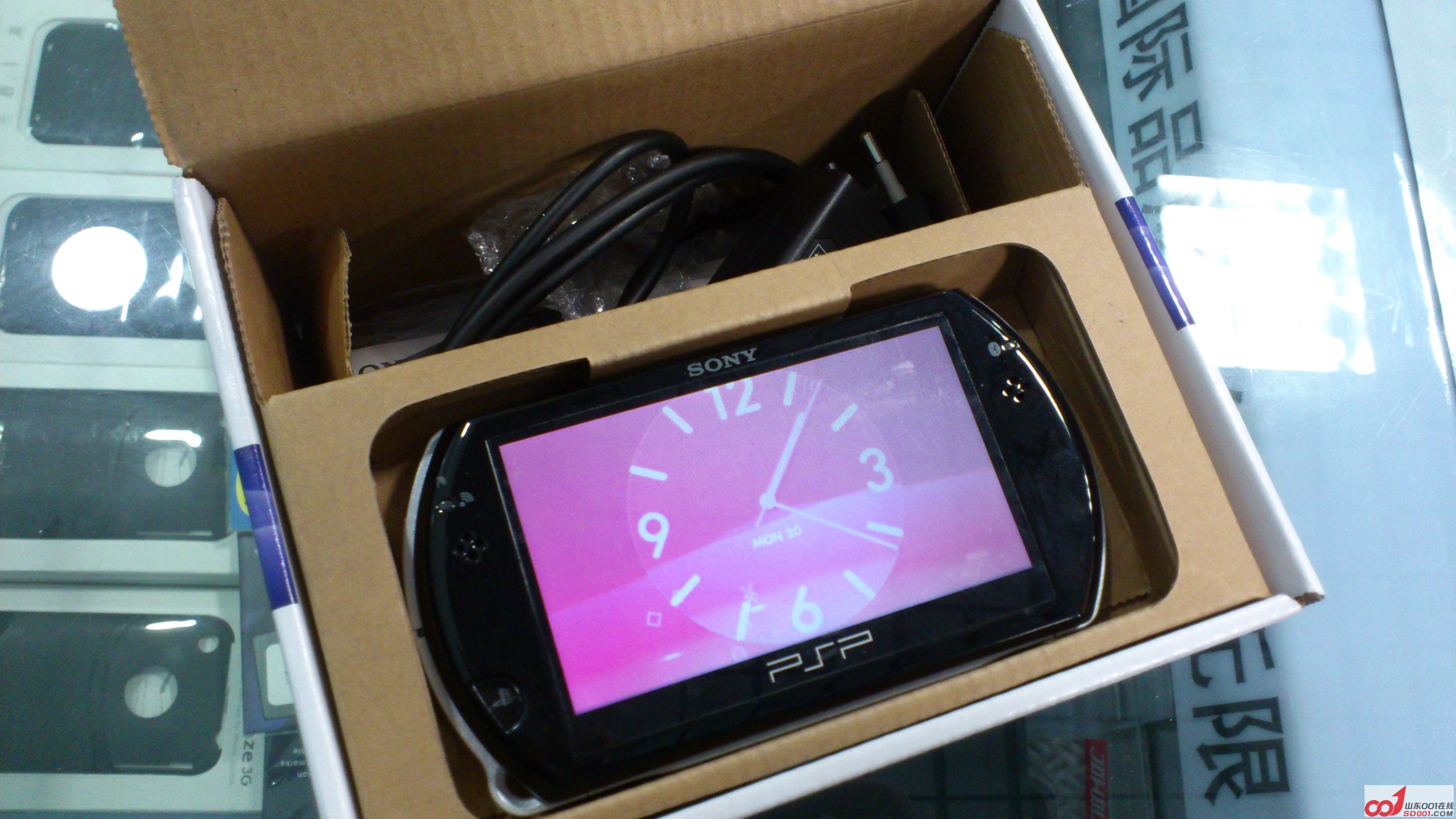 索尼psp go 几乎全新18653100616 价格650 上