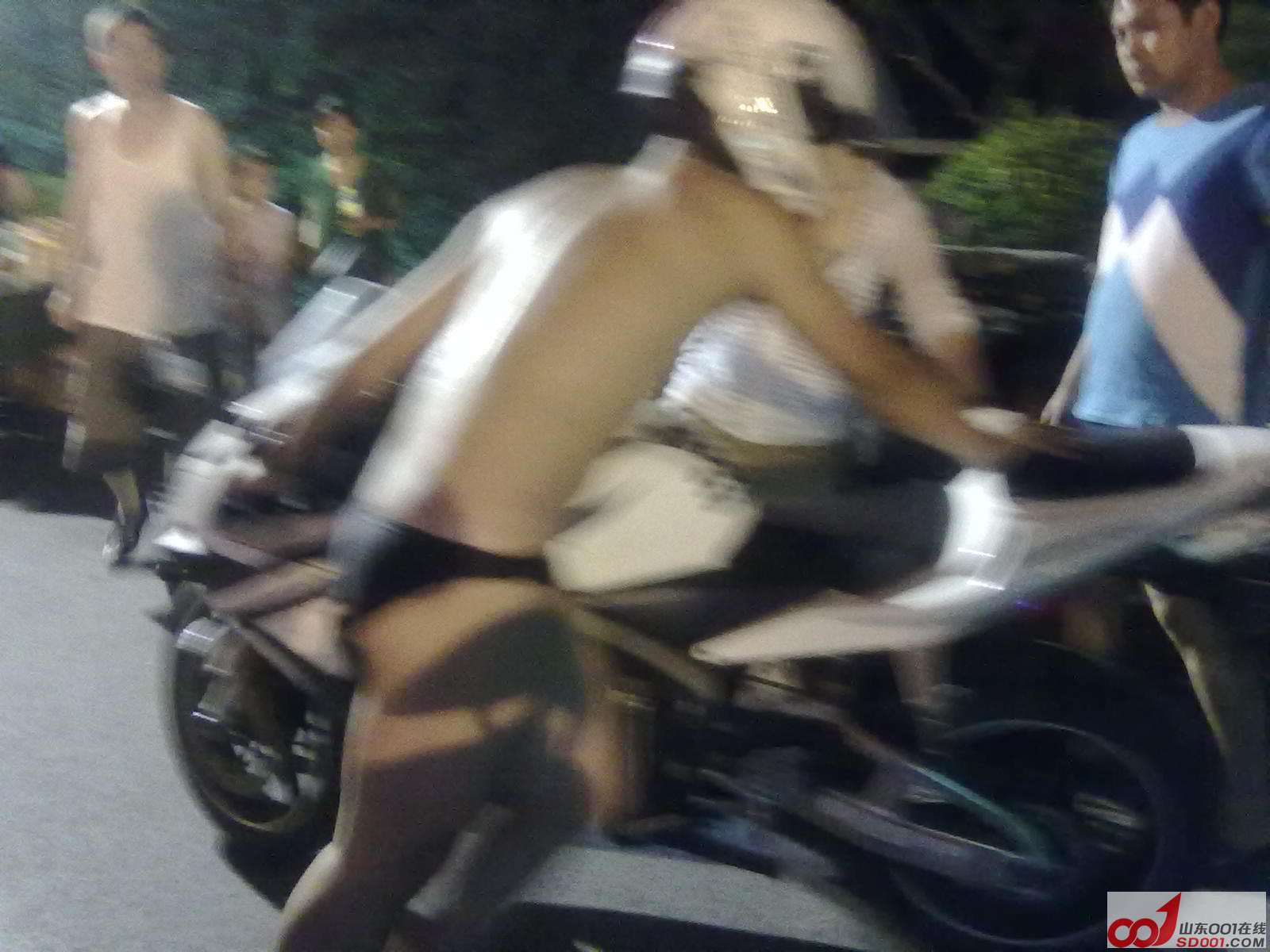 201207032480.jpg