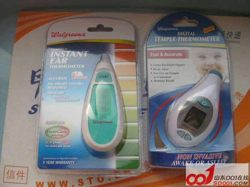 出两个美国带回来的婴儿用耳温枪还有一个松下