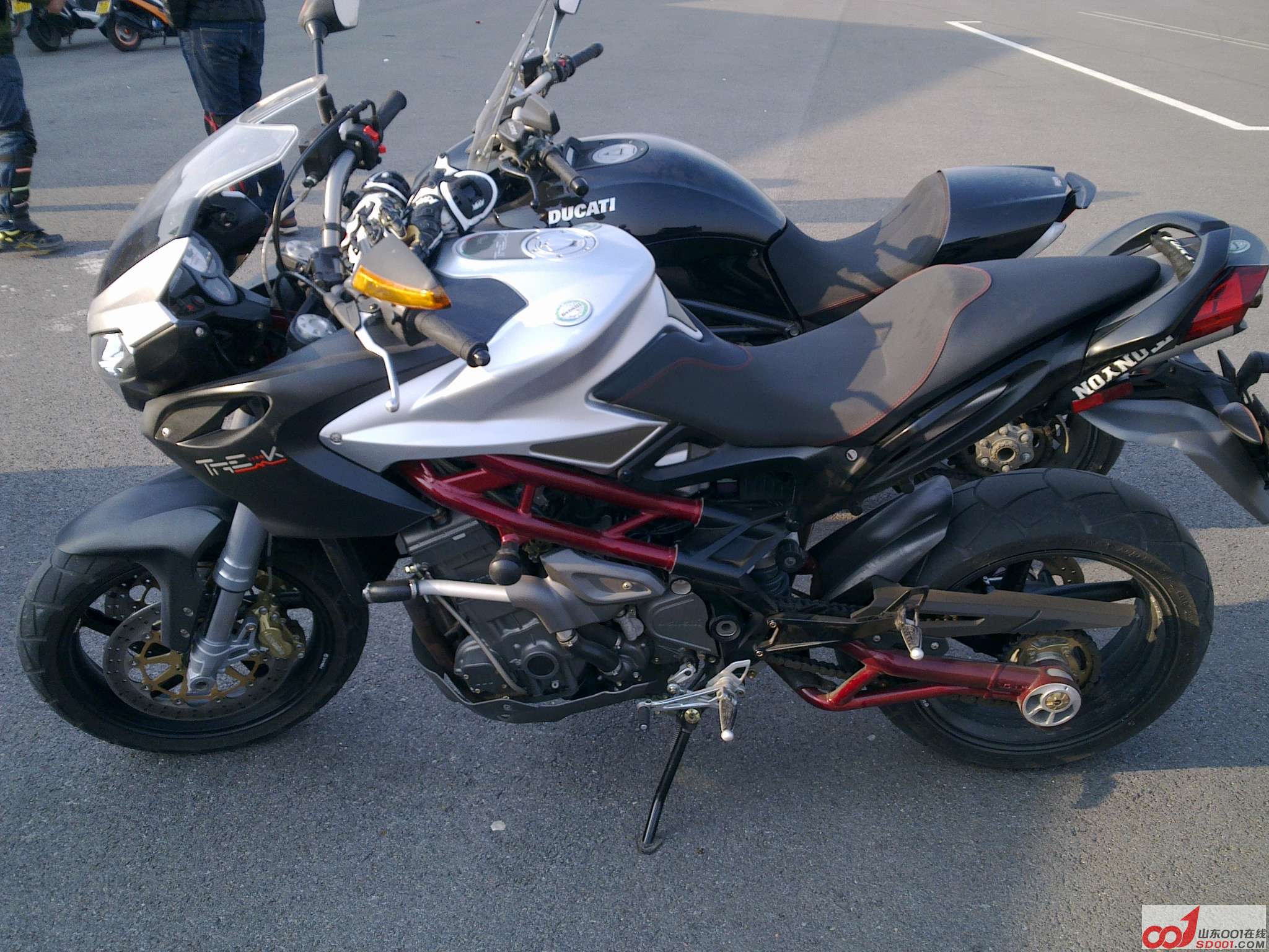 201211172270.jpg