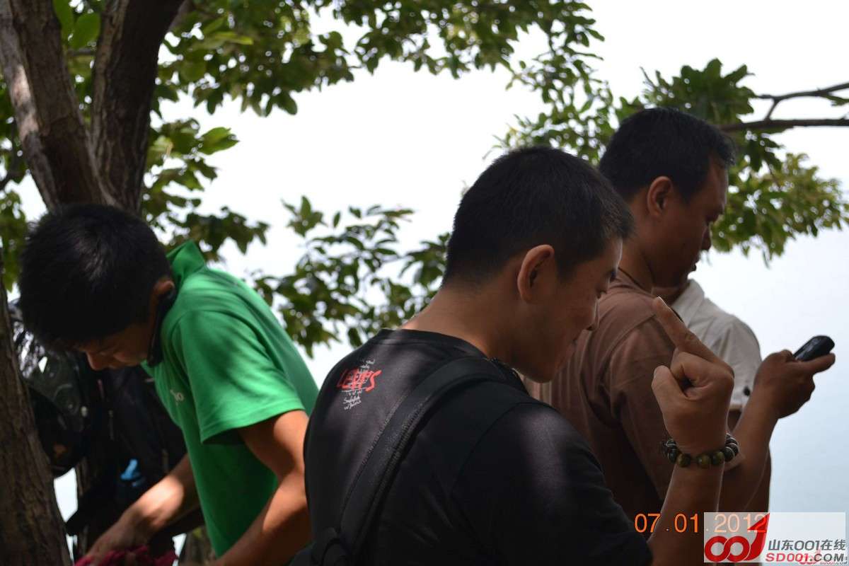 2112163t03ibqht04t3itl.jpg