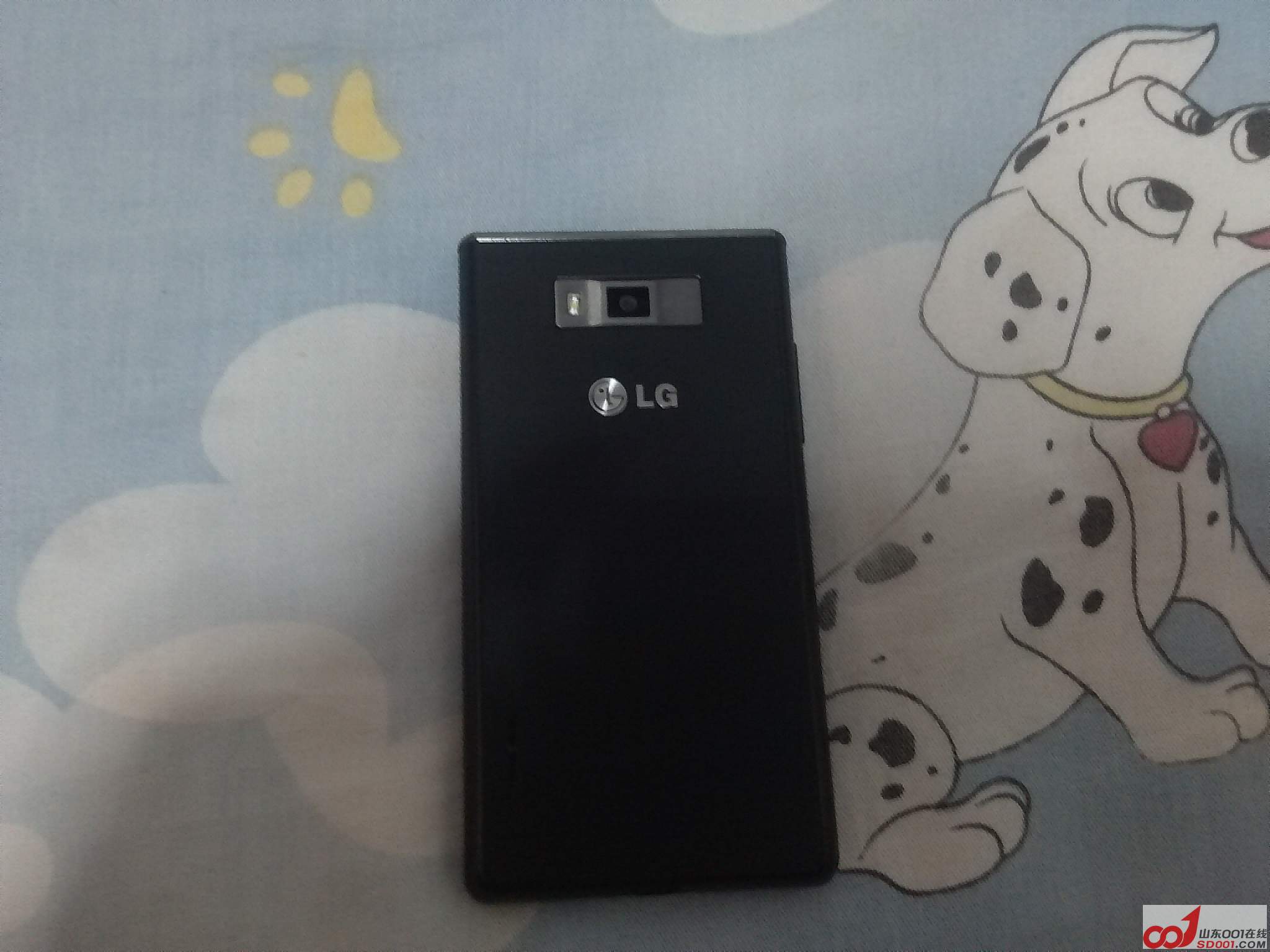 LG-p705