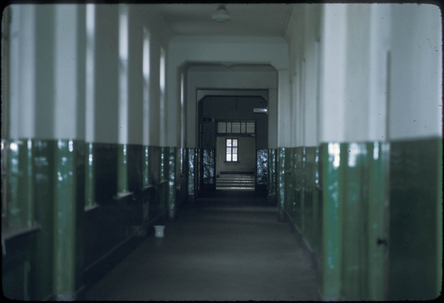 �𺳣�����������Ӱʦ��22����Ƭ��ԭ1972����ϵĴ���