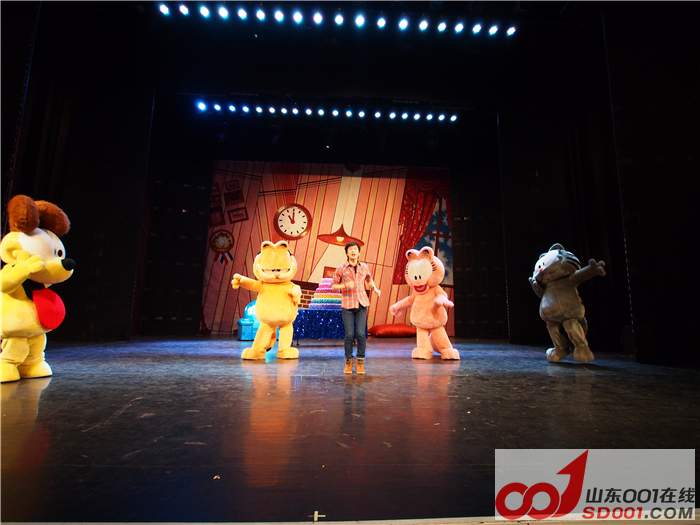 �ӷ�è�������ɶ��ݳ����� (1).JPG