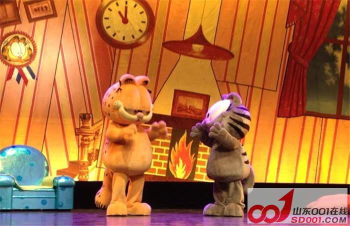 �ӷ�è�������ɶ��ݳ����� (2).jpg