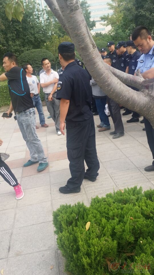 ɽ��ʡΫ���о��ÿ������������¥��άȨδ��������������