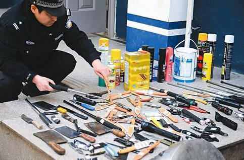 ���ϻ�վ����Сʱ���400��Σ��Ʒ ��Щ�������