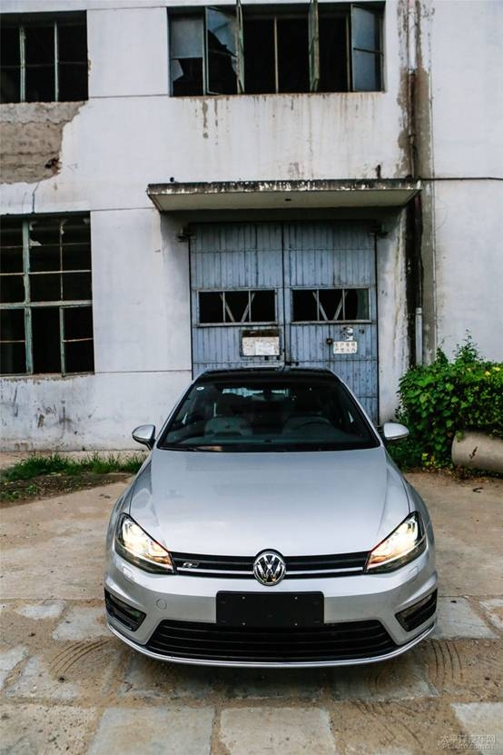 ɹɹ�ҵ�СR���߶���R-LINE�ᳵС�ǣ�ת��