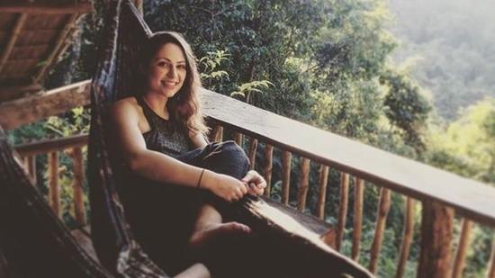 �׶�Ů����������Ը ��ǿ��Ů�Դ���Ь�ϰ�Υ��