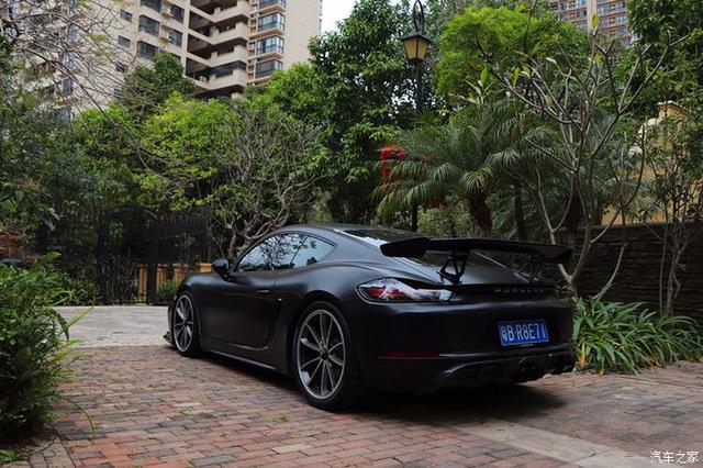 ��ɫ��������ս����£��718 2.0T��װGT4-22.jpg