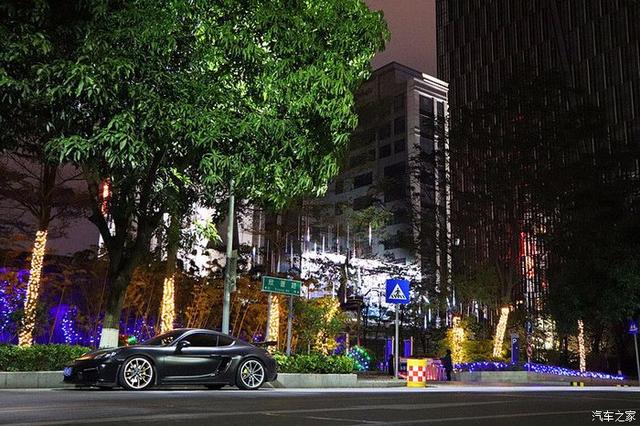 ��ɫ��������ս����£��718 2.0T��װGT4-39.jpg