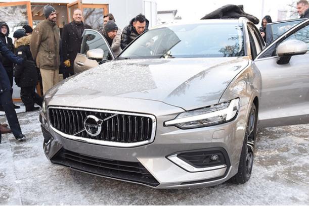 �ֶ���V60���� 2.0T�߹��ʰ�ƥ��8AT���㲻һ��������-1.jpg