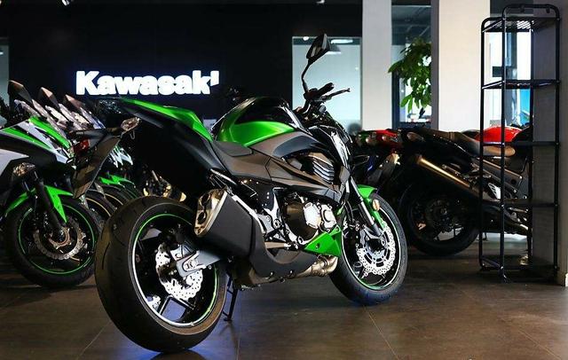 ��ŭ�Ĵ� �ֳ� ���� Kawasaki Z800-5.jpg