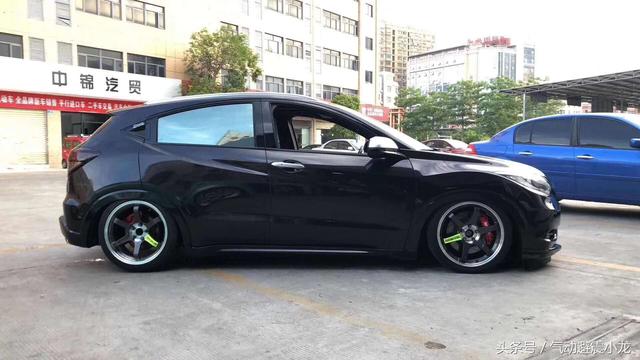 �۸�װ����ֻ���������� СSUV��װ������������һ����̬-3.jpg