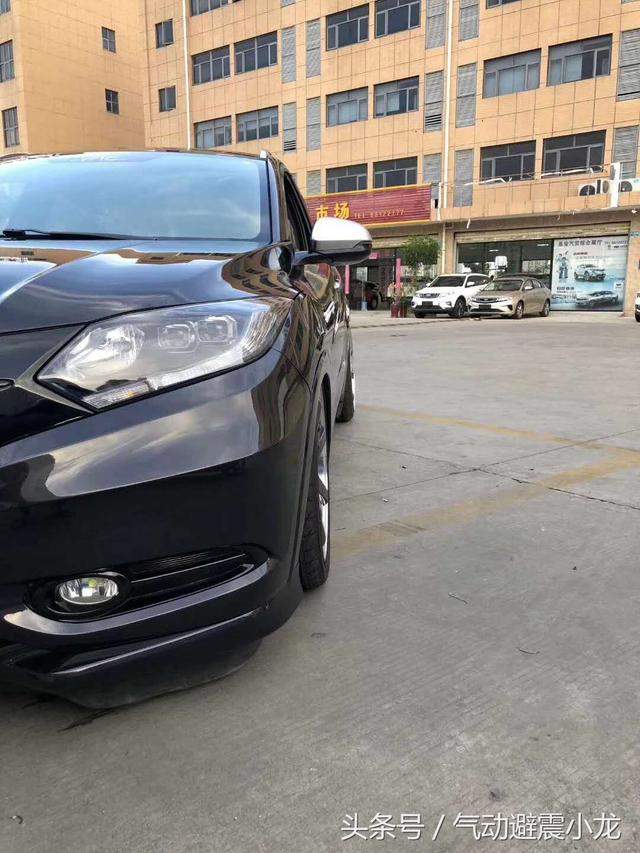 �۸�װ����ֻ���������� СSUV��װ������������һ����̬-6.jpg