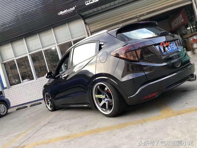 �۸�װ����ֻ���������� СSUV��װ������������һ����̬-2.jpg