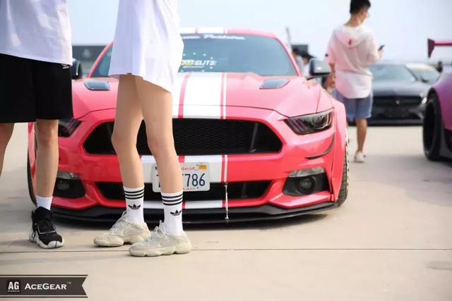 �����Ĺ���˭���� �����˽�iAcro Lady���еĸ�װ��-9.jpg