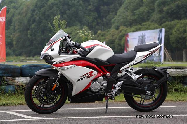 �๦�������������� ���¡���޼�300RR-3.jpg