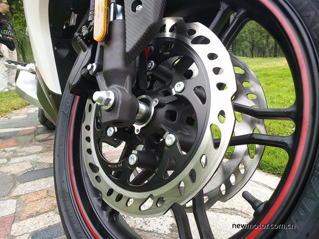 �๦�������������� ���¡���޼�300RR-7.jpg