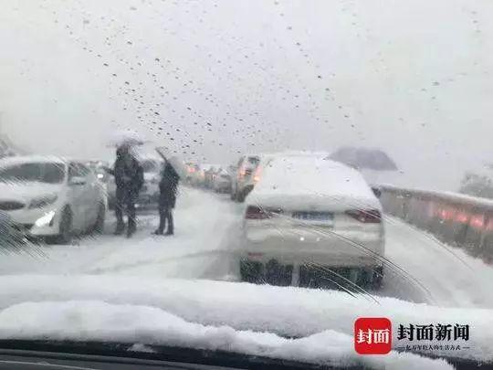 ���վ۽���ǧ�೵��ѩҹ�����Ĵ��۶�ɽ �������ȱ���-12.jpg