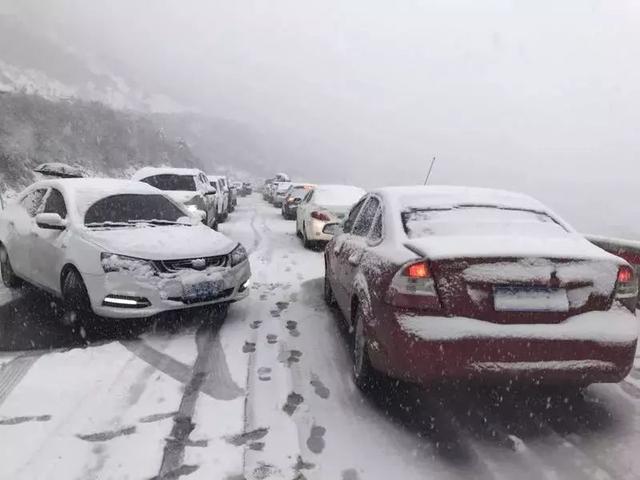 ���վ۽���ǧ�೵��ѩҹ�����Ĵ��۶�ɽ �������ȱ���-8.jpg