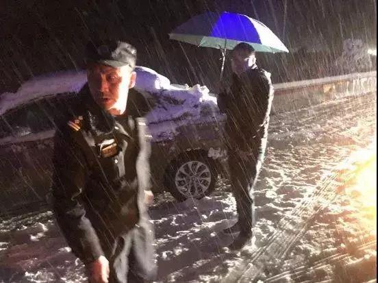 ���վ۽���ǧ�೵��ѩҹ�����Ĵ��۶�ɽ �������ȱ���-17.jpg