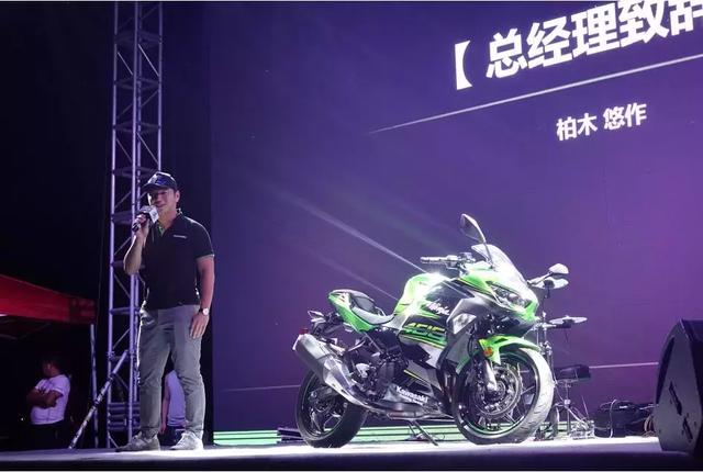 4.98�򣬴���Ninja 400������ʽ���������˸����45ƥ������-1.jpg