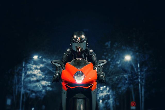 ڻһMV Agusta.-12.jpg