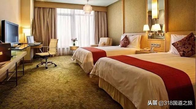 G318 Ŀ�ĵ�·����򶨡�����Ŀ�ĺ�ɫ�Ļ�����-75.jpg