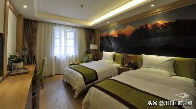 G318 Ŀ�ĵ�·����򶨡�����Ŀ�ĺ�ɫ�Ļ�����-72.jpg