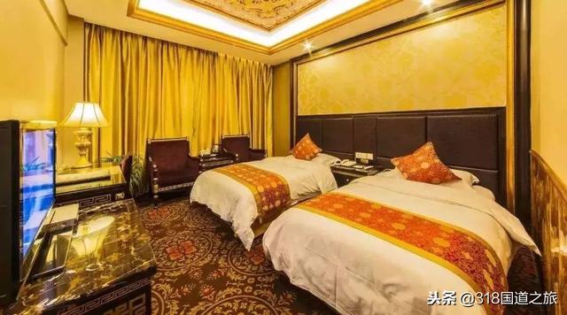 G318 Ŀ�ĵ�·����򶨡�����Ŀ�ĺ�ɫ�Ļ�����-77.jpg