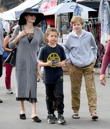 С����6��Ů��С�߿��������� С�߿����ֳ���Ƭ�ع�-1.jpg