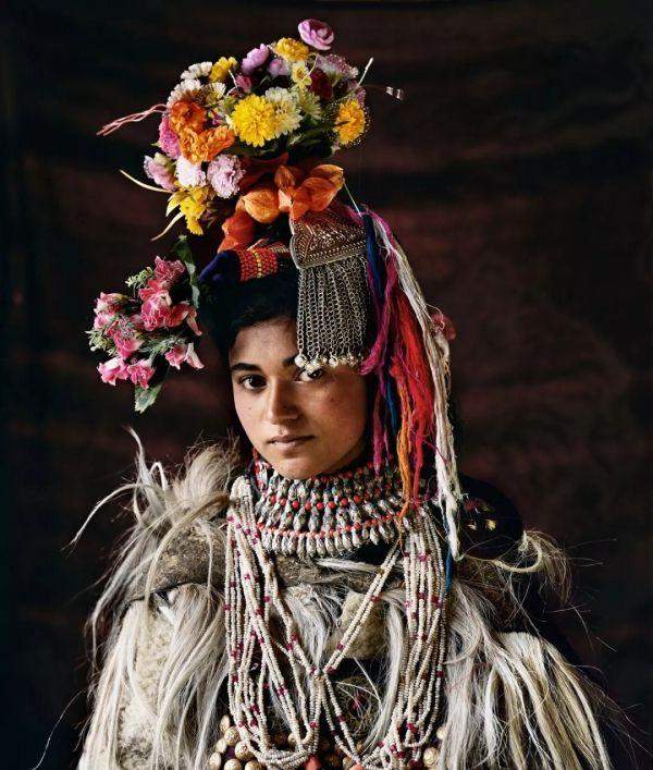 ���������ر߾���ԭʼ���� ��Ůû�й̶���ż-4.jpg