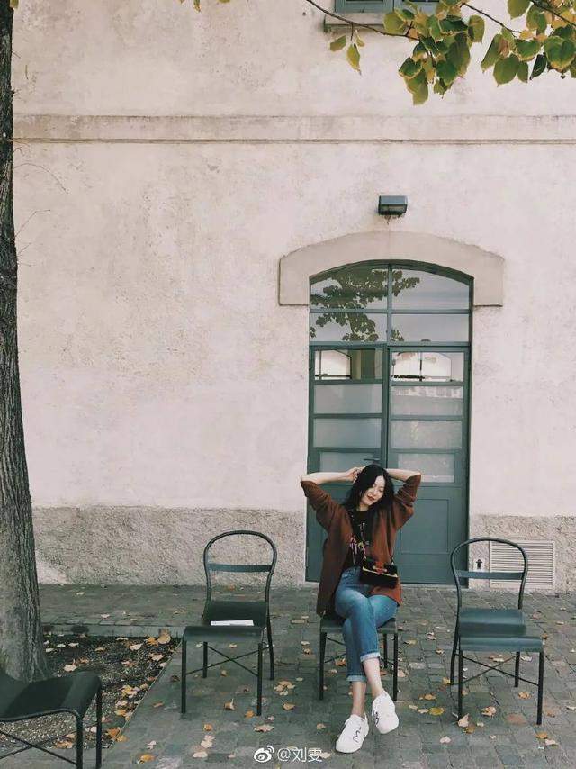 ��һ���θ���ο��� ����ѧ����6�� �������������ĳ��߱Ƹ���Ƭ-1.jpg