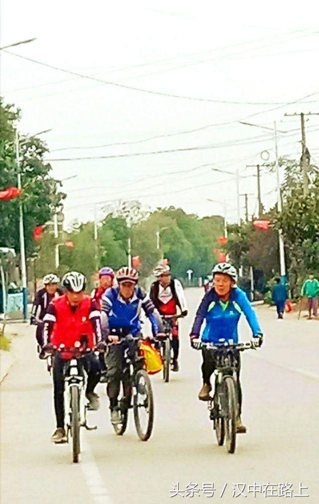 �ž����� �������ϵ���ʥ�بD�D������-2.jpg