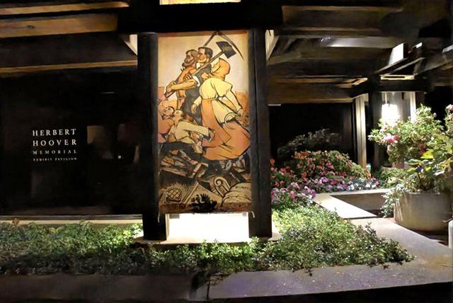 ��Ӱ�����˹�������ͼ��Ϊ�㻹ԭ������Ƭ ���ְ�˹���ڳ�ͣ��-4.jpg