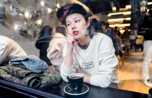 ��һ���ĵ�����Ů ��С��硱������̽������-2.jpg