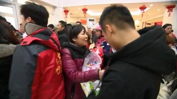 17����Ů��������������Ѫ��һ������Ȧ ���������ж���������-1.jpg