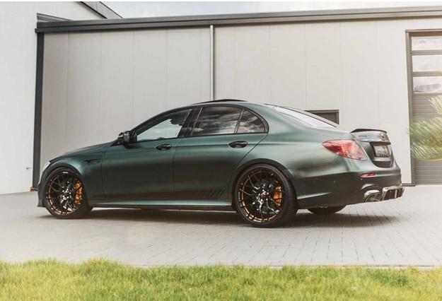 Brabus�Ͳ�˹��װ�汼��AMG E63 ��۸��Ӽ������� ����������-3.jpg