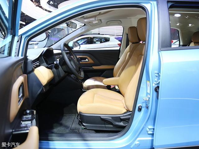 2018�ɶ���չ ��������-ŷ��iQ��̬����-15.jpg