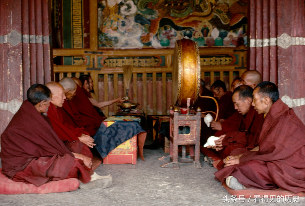 1979�������Ƭ ������Ӱʦ��ͷ�µ�����-2.jpg