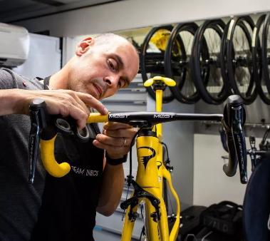 �����ɶ��Ĵ�Ƴ�Pinarello Dogma F12-7.jpg