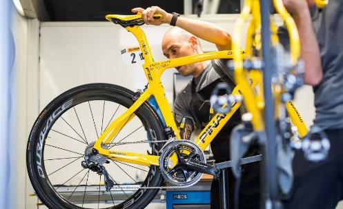 �����ɶ��Ĵ�Ƴ�Pinarello Dogma F12-11.jpg