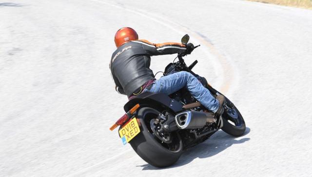 ���ס���β�����콢����2019 HARLEY-DAVIDSON FXDR 114-6.jpg