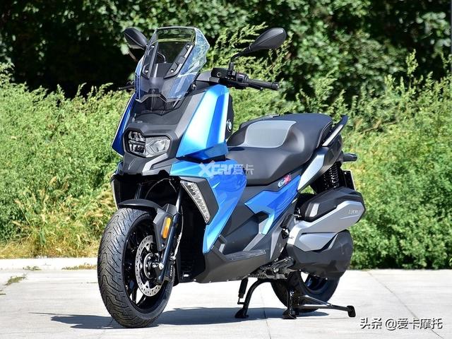 û�����ֻ�и��� ������XMAX300�Ա�BMW C400X-3.jpg