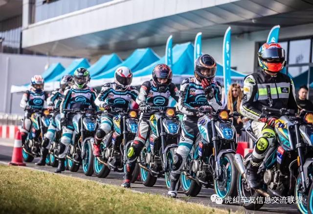 ���������ͻ�����ʿ֮�������� ����Ħ�� 250NK��������վ����ƪ-7.jpg