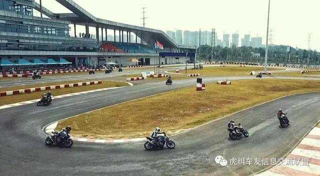 ���������ͻ�����ʿ֮�������� ����Ħ�� 250NK��������վ����ƪ-22.jpg