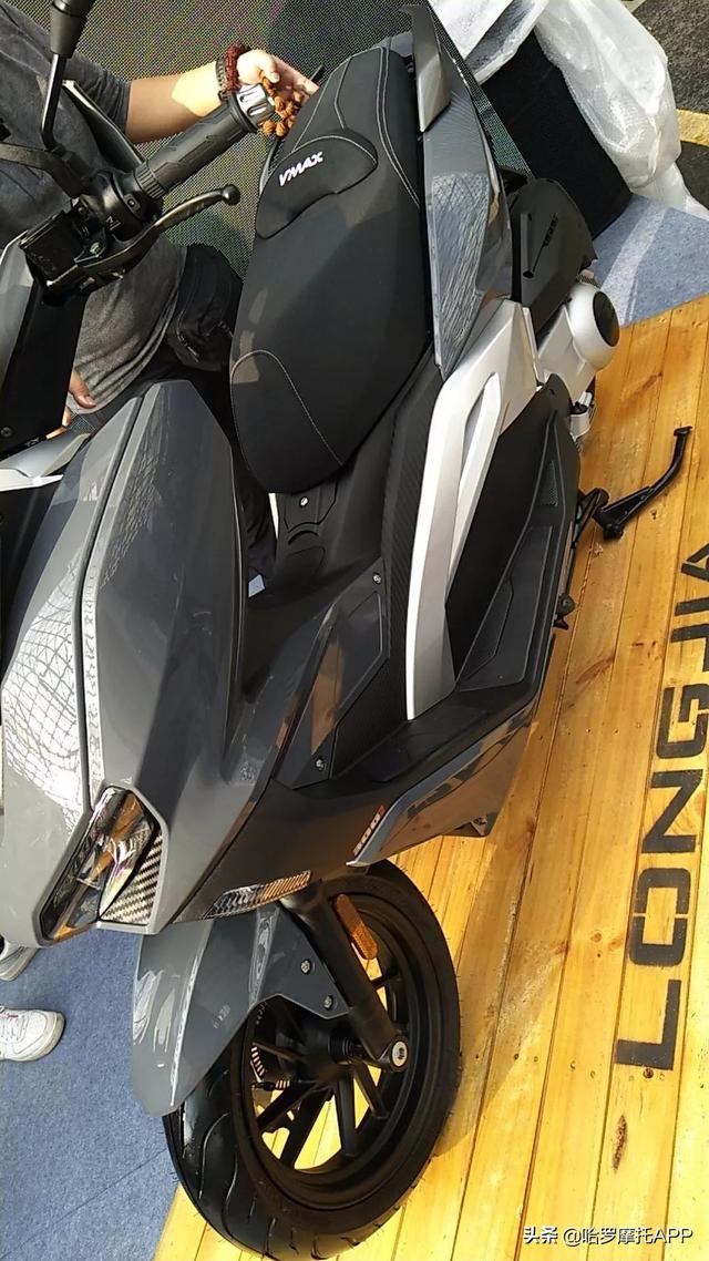 23800Ԫ��"�ſ�����" ����300i V MAX�ۼ۹���-5.jpg